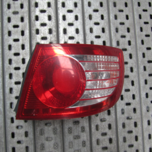 PILOTO TRASERO DERECHO HYUNDAI ELANTRA 2003