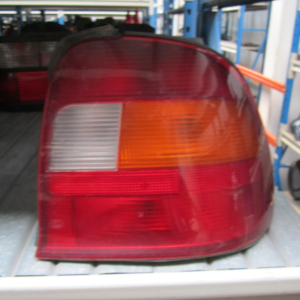 PILOTO TRASERO DERECHO ROVER 600