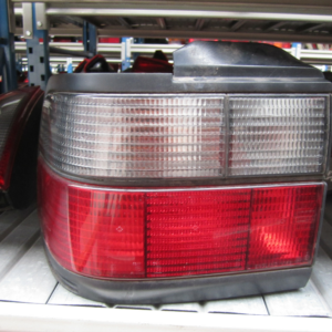 PILOTO TRASERO IZQUIERDO ROVER 400 ANTIGUO