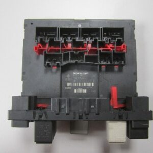 CAJA RELES LEON II 3C0937049E