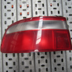 PILOTO TRASERO IZQUEIRDO HONDA ACCORD 98